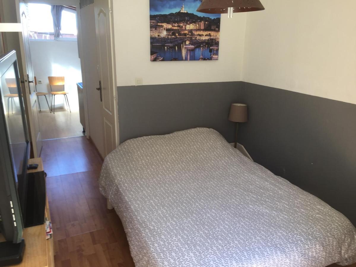 T2 Equipe Au Calme + Terrasse A 1 Km De La Mer Marsilya Dış mekan fotoğraf